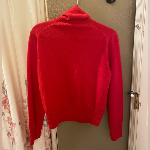 J. Crew Cashmere shrunken turtleneck sweater Red Large NWT - Picture 6 of 6